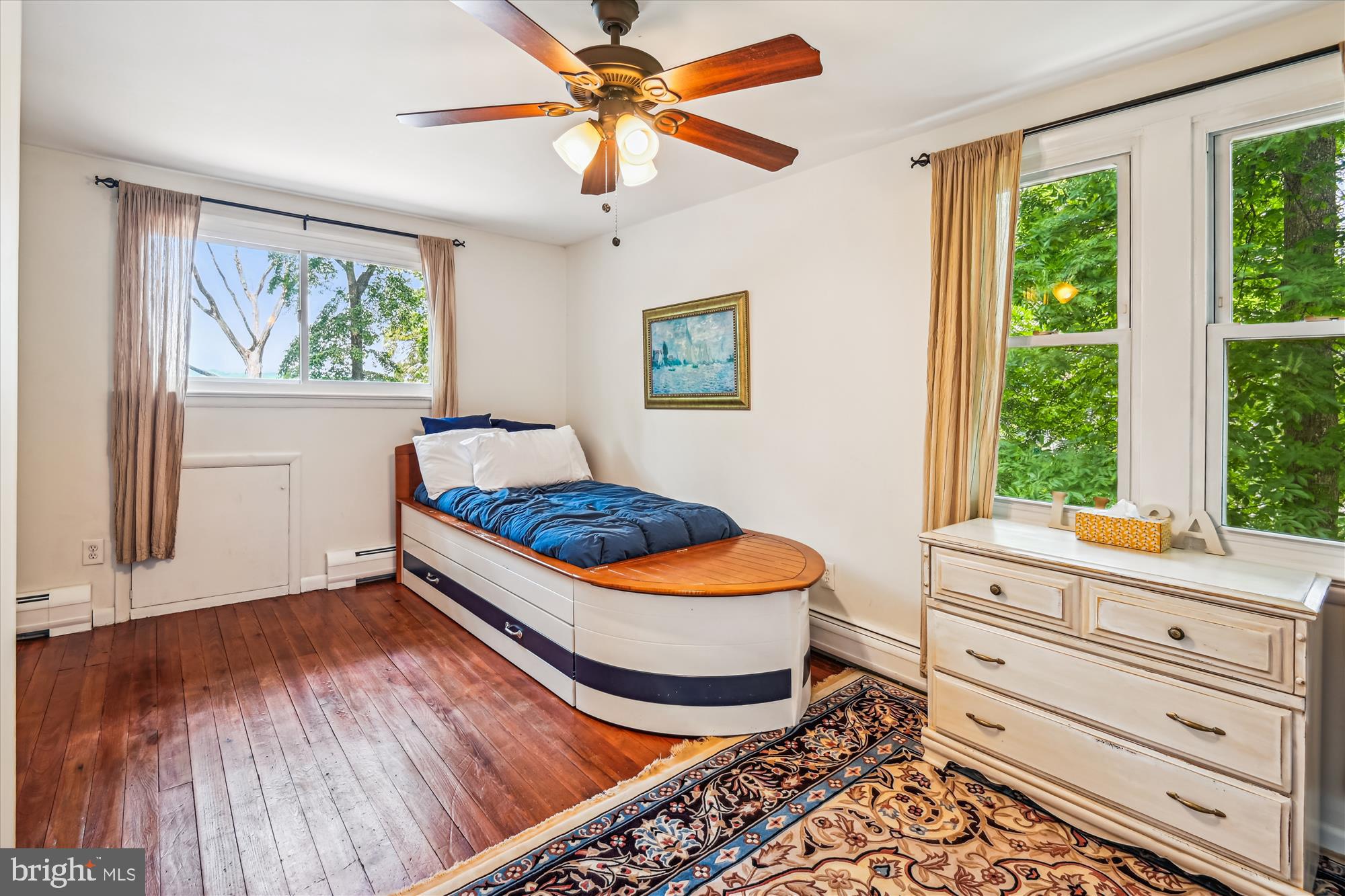 EDGEWATER BEACH - Residential