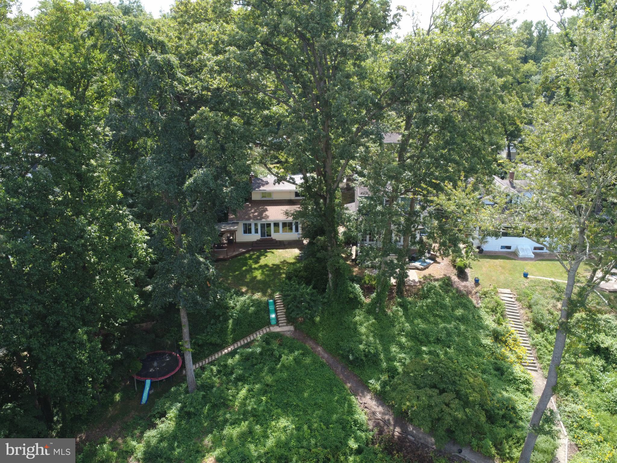 EDGEWATER BEACH - Residential