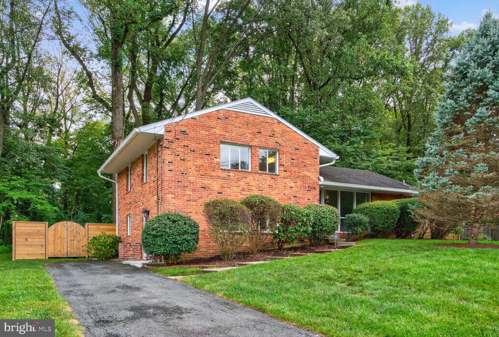 7319 LEESVILLE BOULEVARD