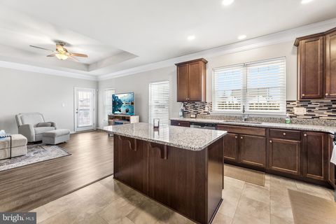 31 WAVYLEAF DRIVE SMYRNA DE 19977