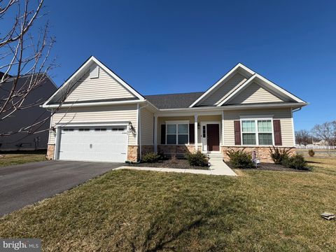 31 WAVYLEAF DRIVE SMYRNA DE 19977