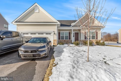 31 WAVYLEAF DRIVE SMYRNA DE 19977