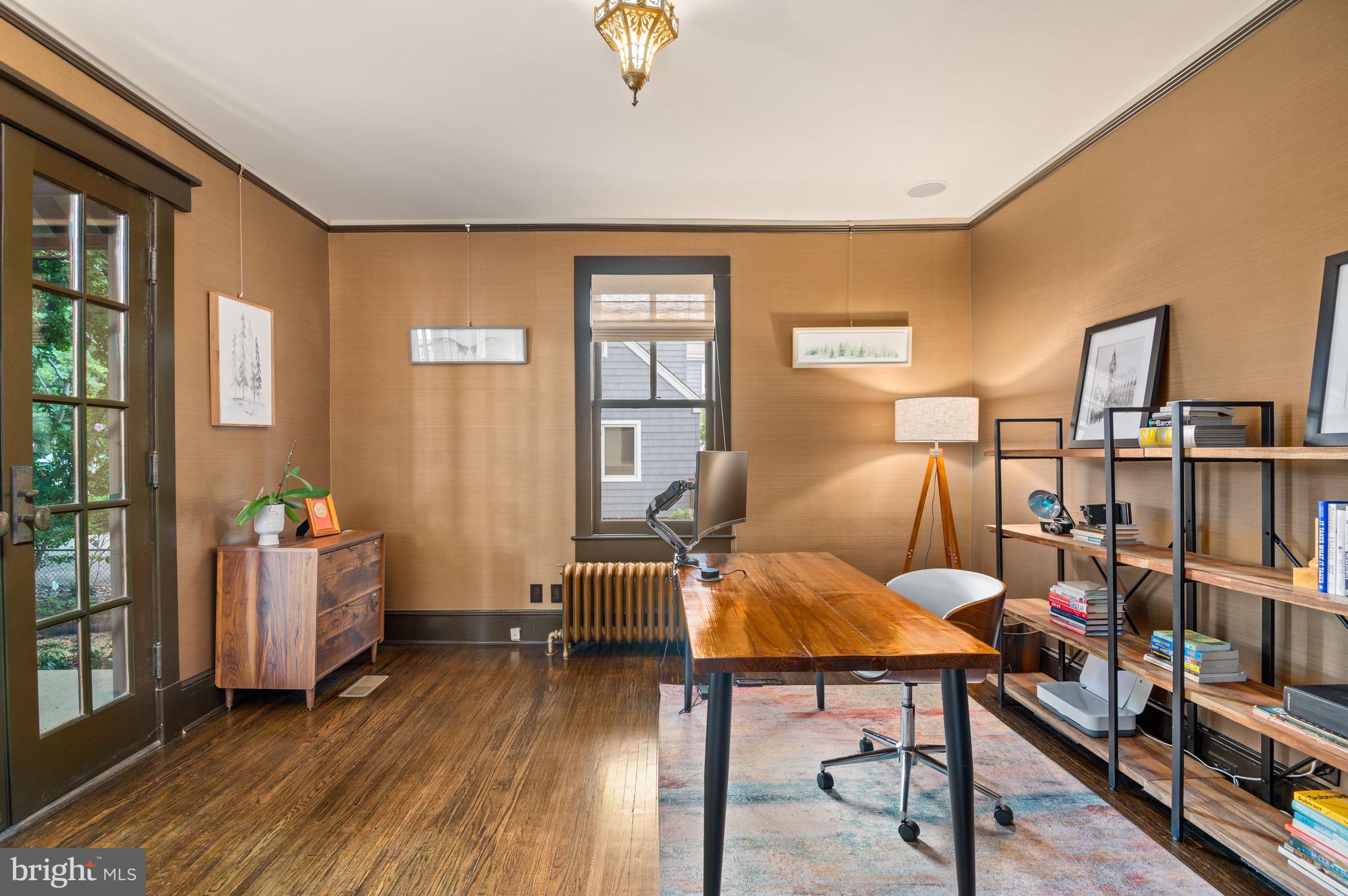 ENGLISH VILLAGE - Residential