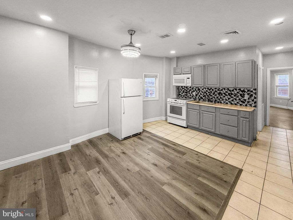 Photo of 5341 Market Street #3RD FLOOR, PHILADELPHIA, PA 19139 (MLS # PAPH2587056)