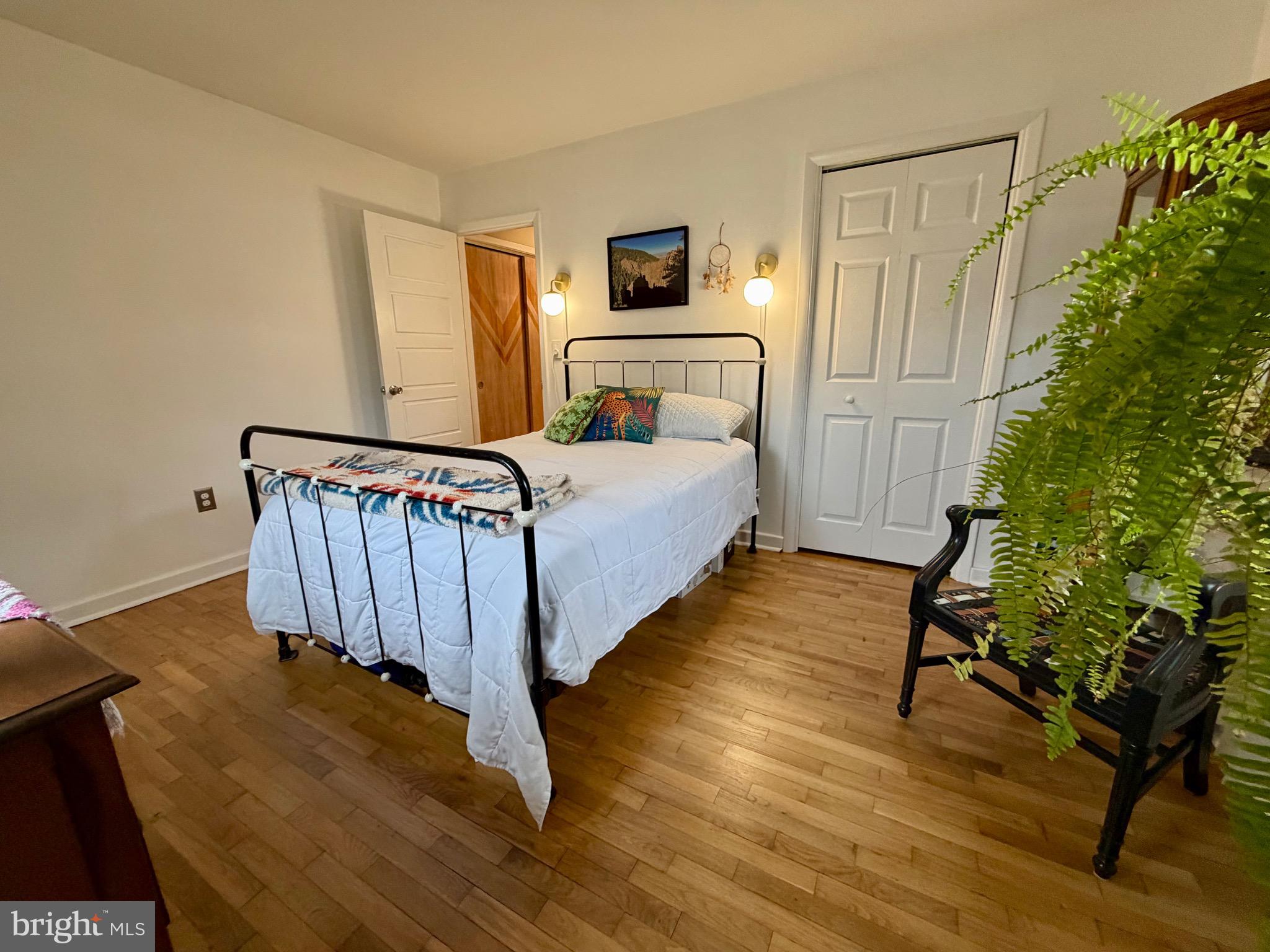 CENTREVILLE HEIGHTS - Residential