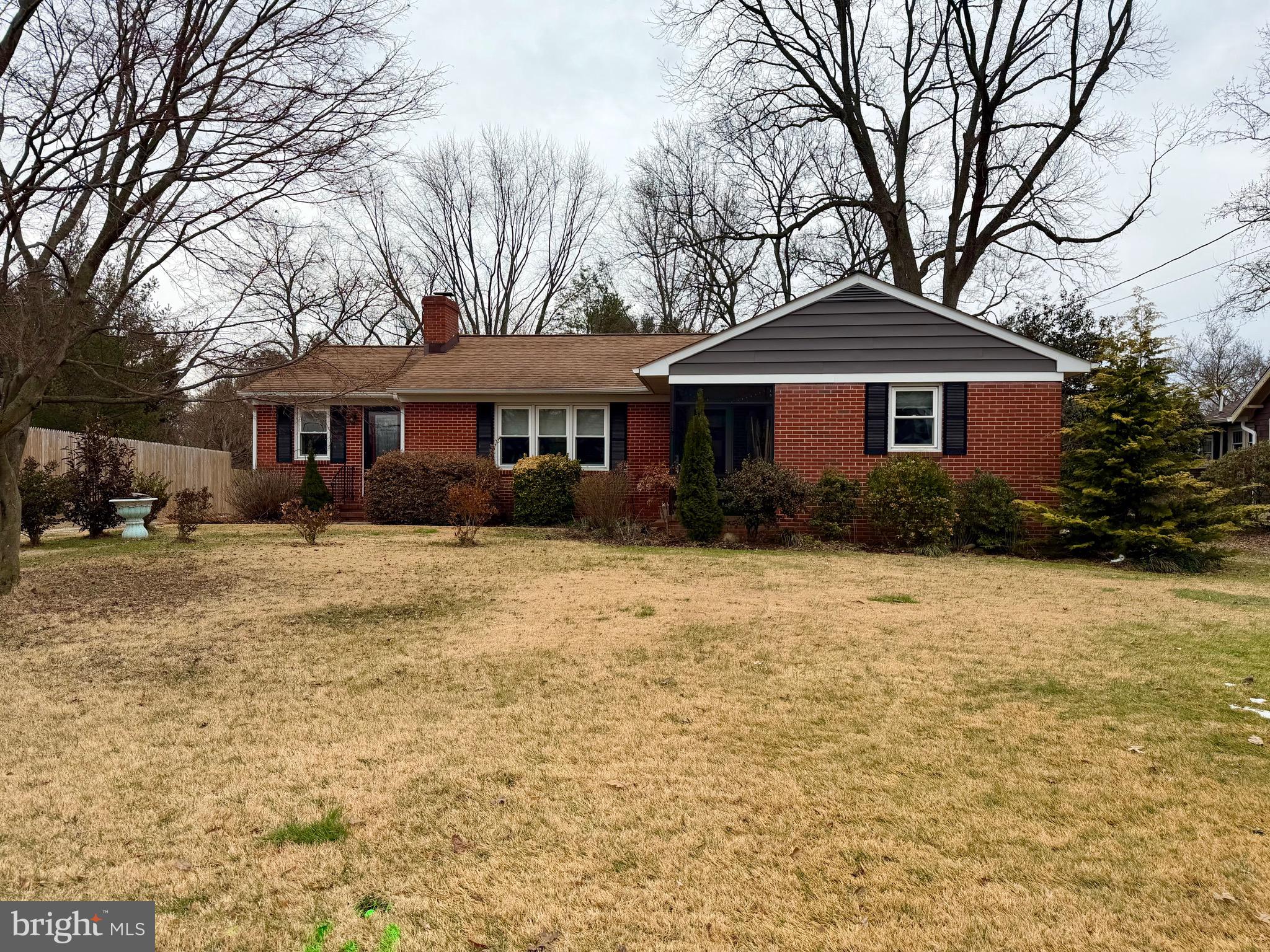 CENTREVILLE HEIGHTS - Residential