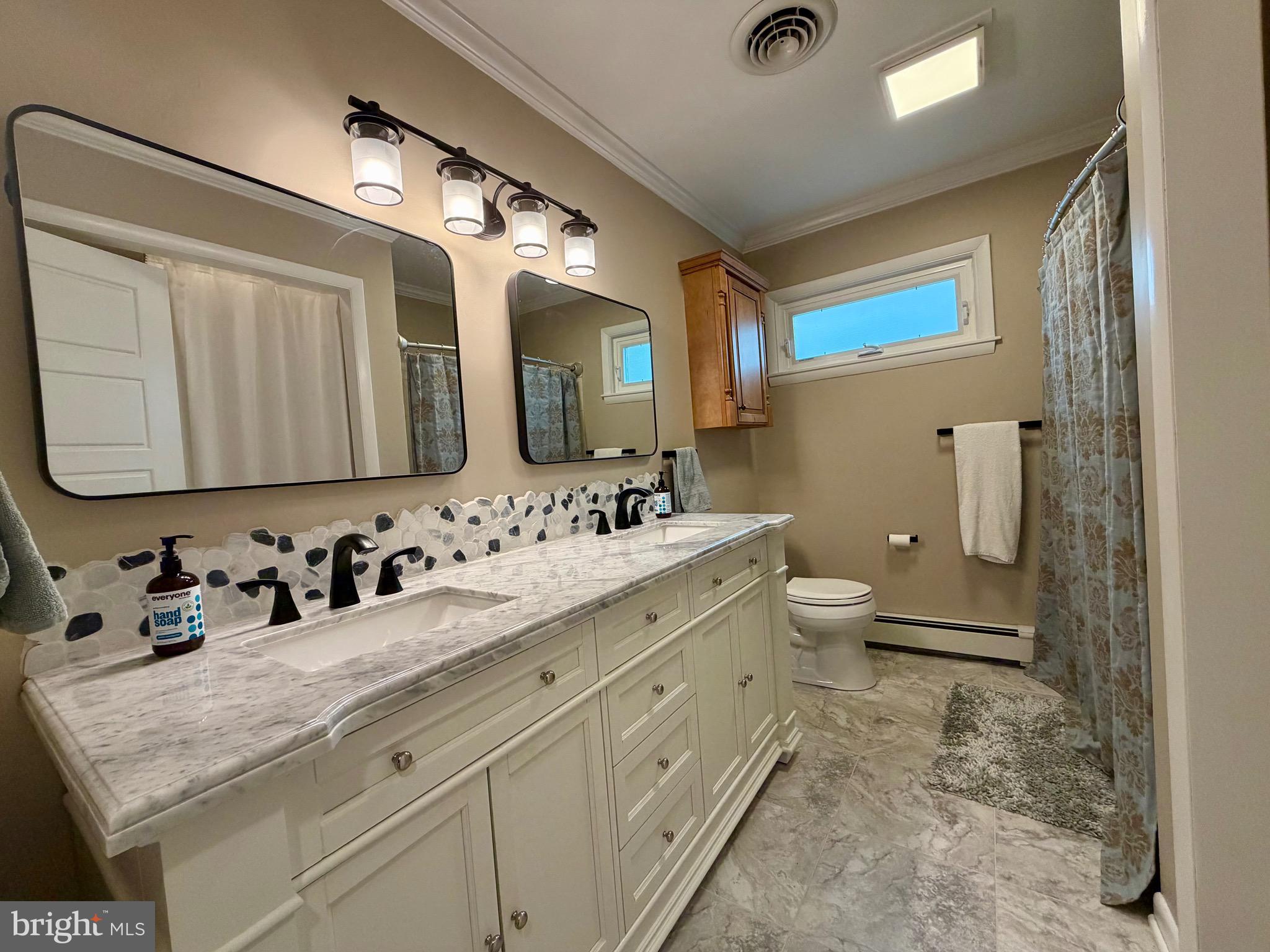 CENTREVILLE HEIGHTS - Residential