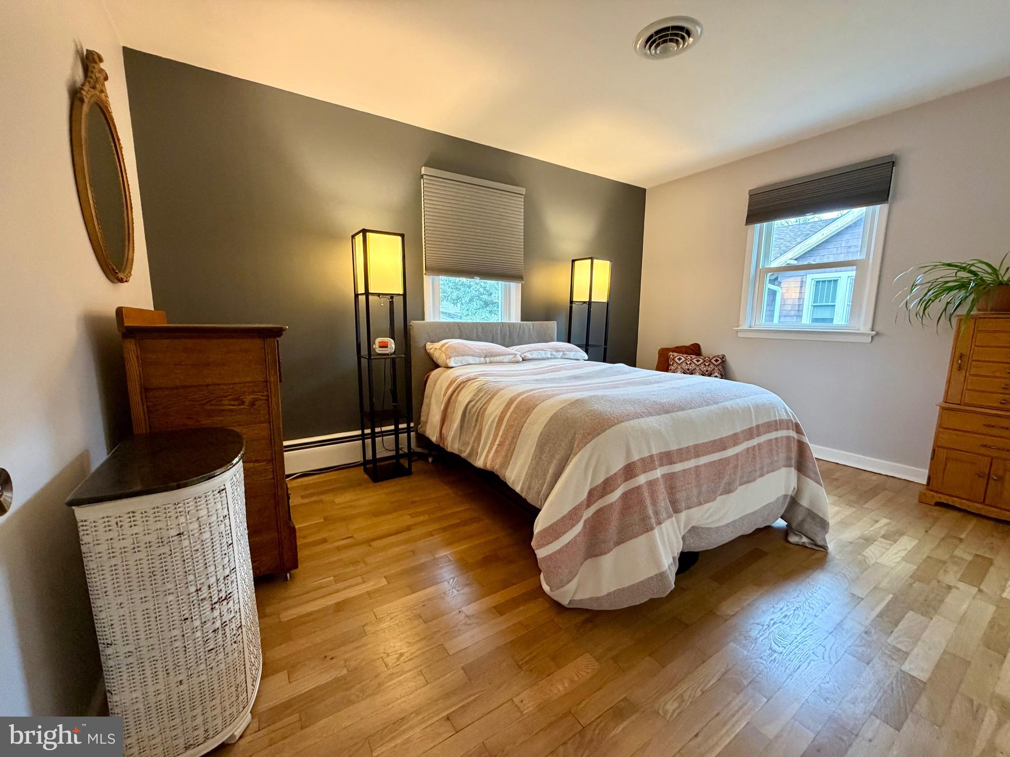 CENTREVILLE HEIGHTS - Residential