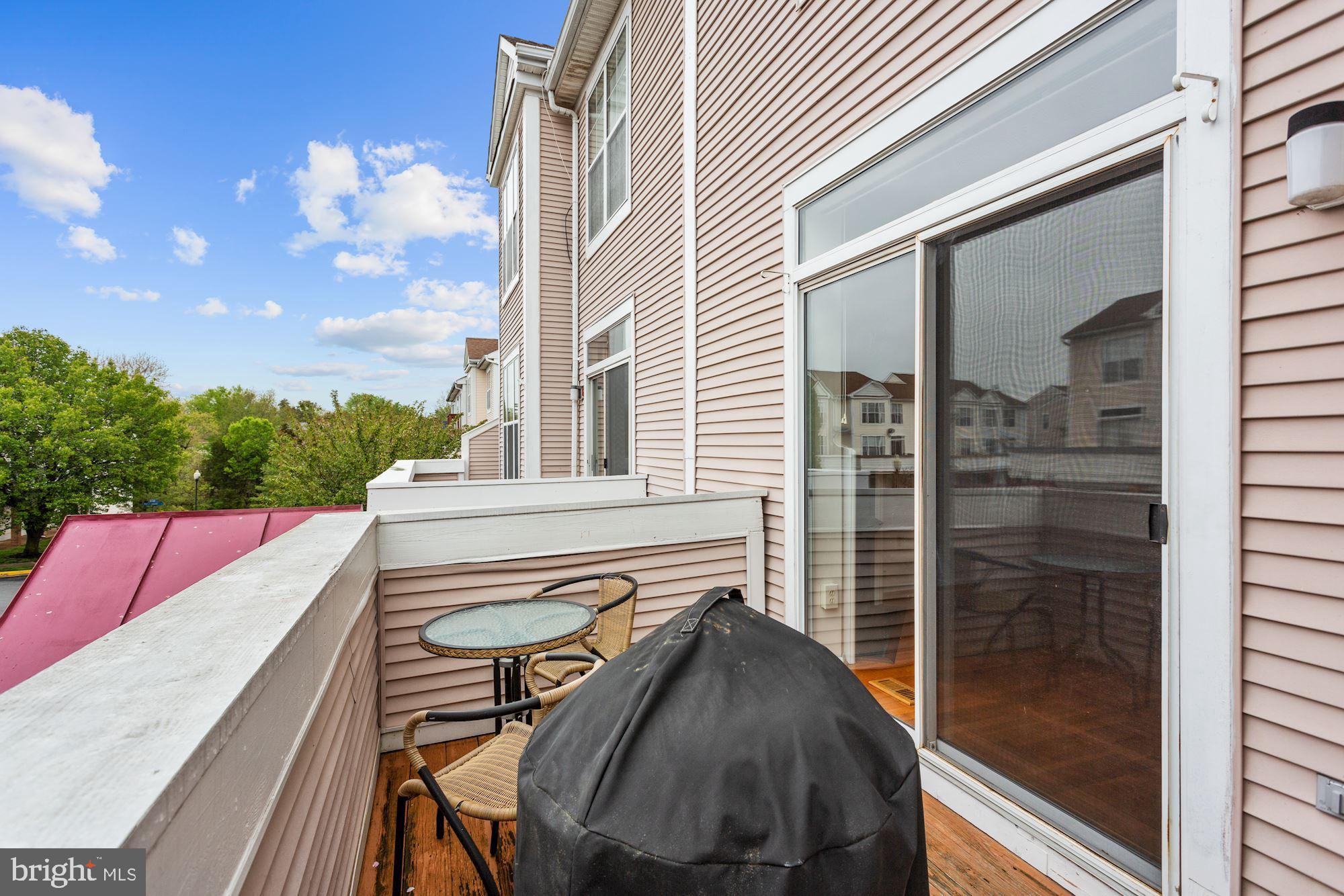 ASHBURN VILLAGE - Residential