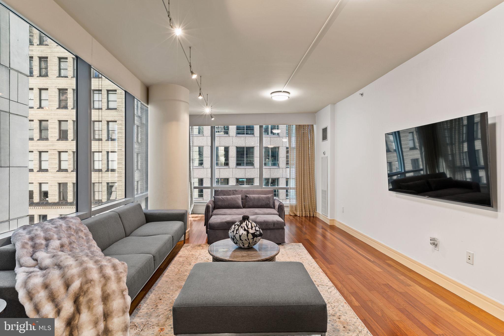 RITTENHOUSE SQUARE - Residential