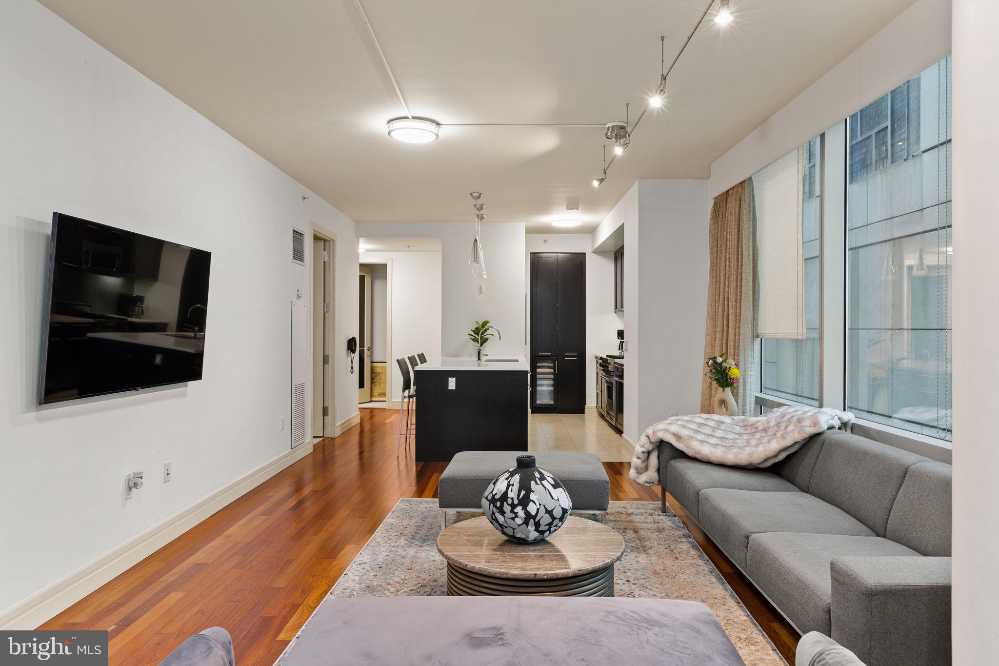 RITTENHOUSE SQUARE - Residential