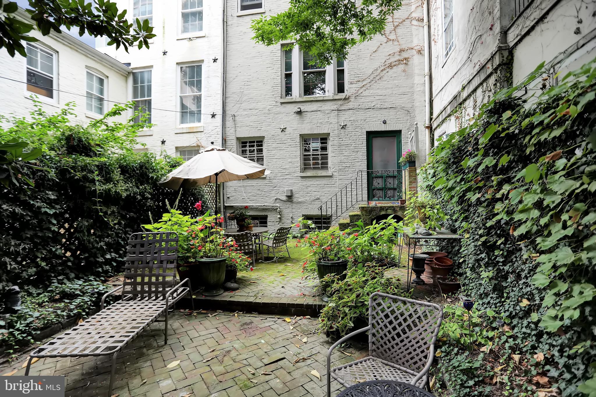 MOUNT VERNON PLACE HISTORIC DISTRICT - Residential