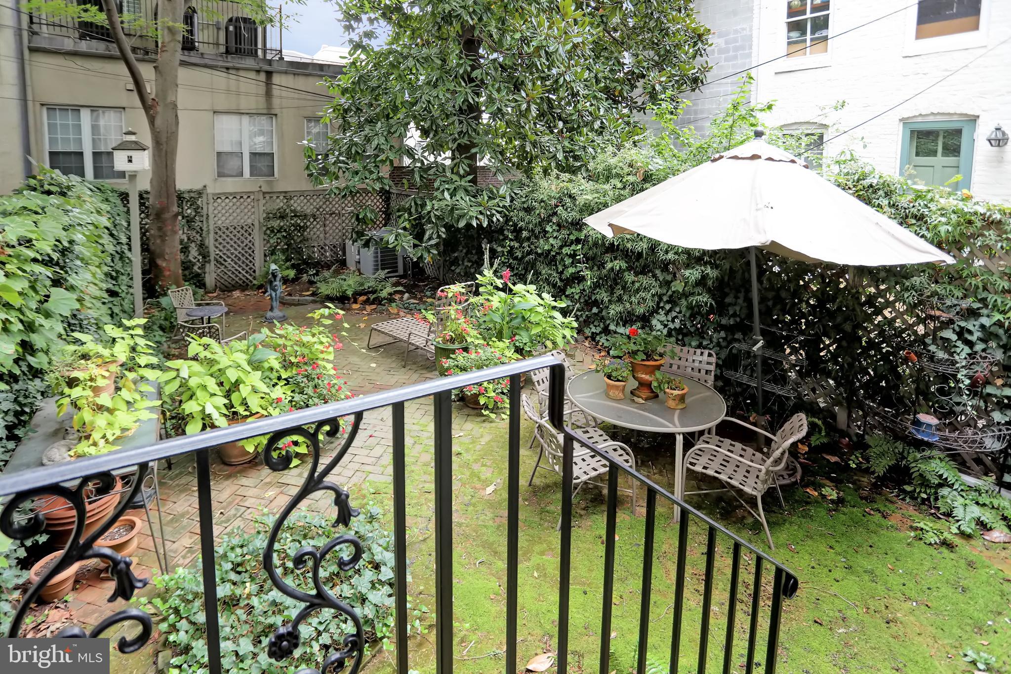 MOUNT VERNON PLACE HISTORIC DISTRICT - Residential