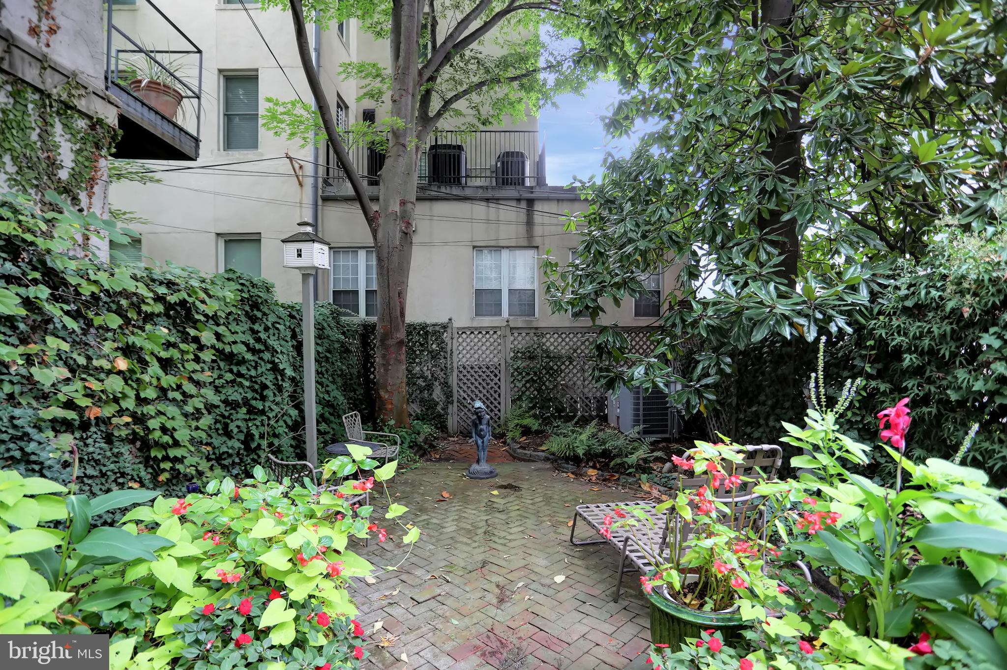 MOUNT VERNON PLACE HISTORIC DISTRICT - Residential