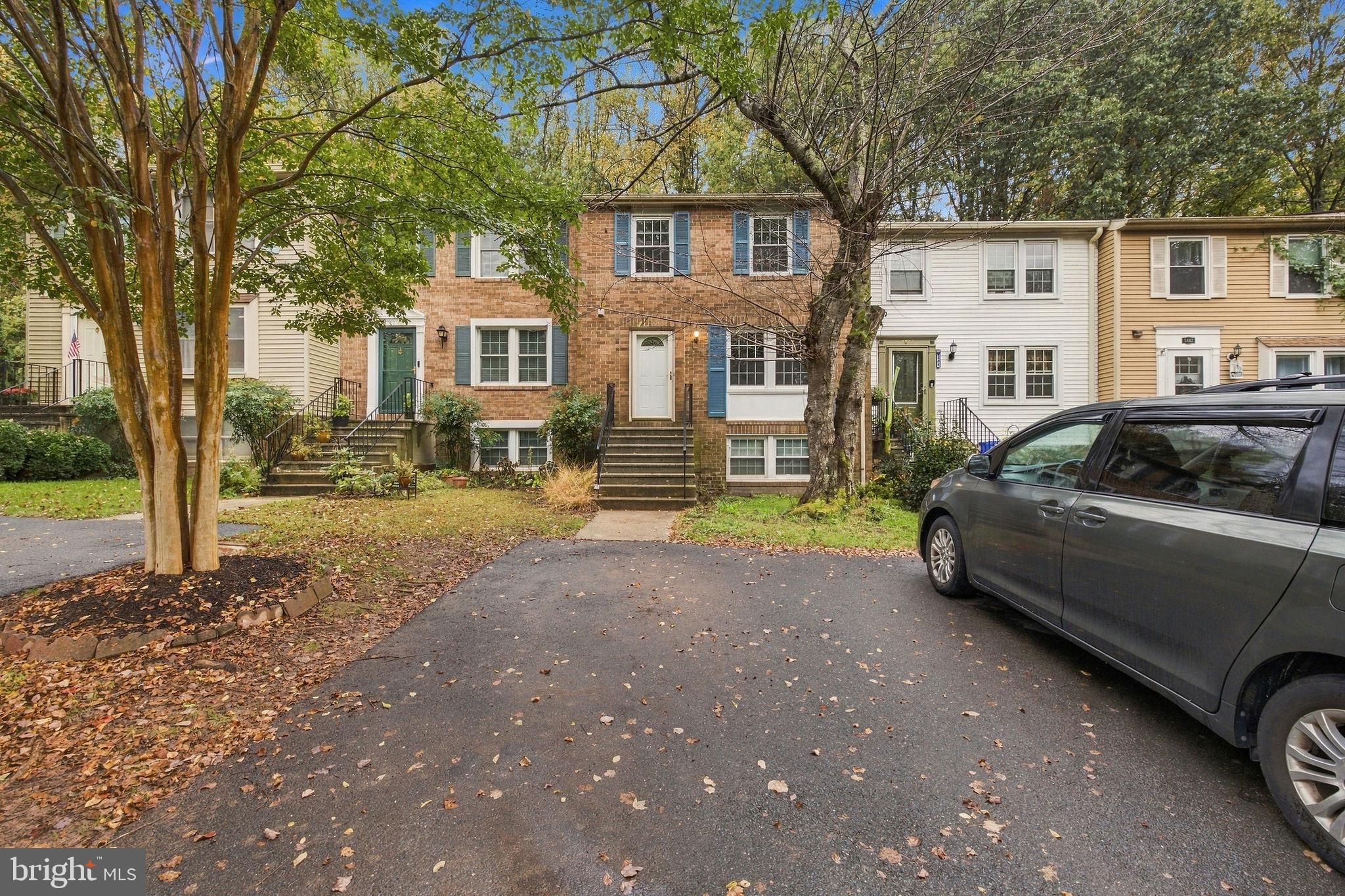 5806 HIGH BLUFF COURT