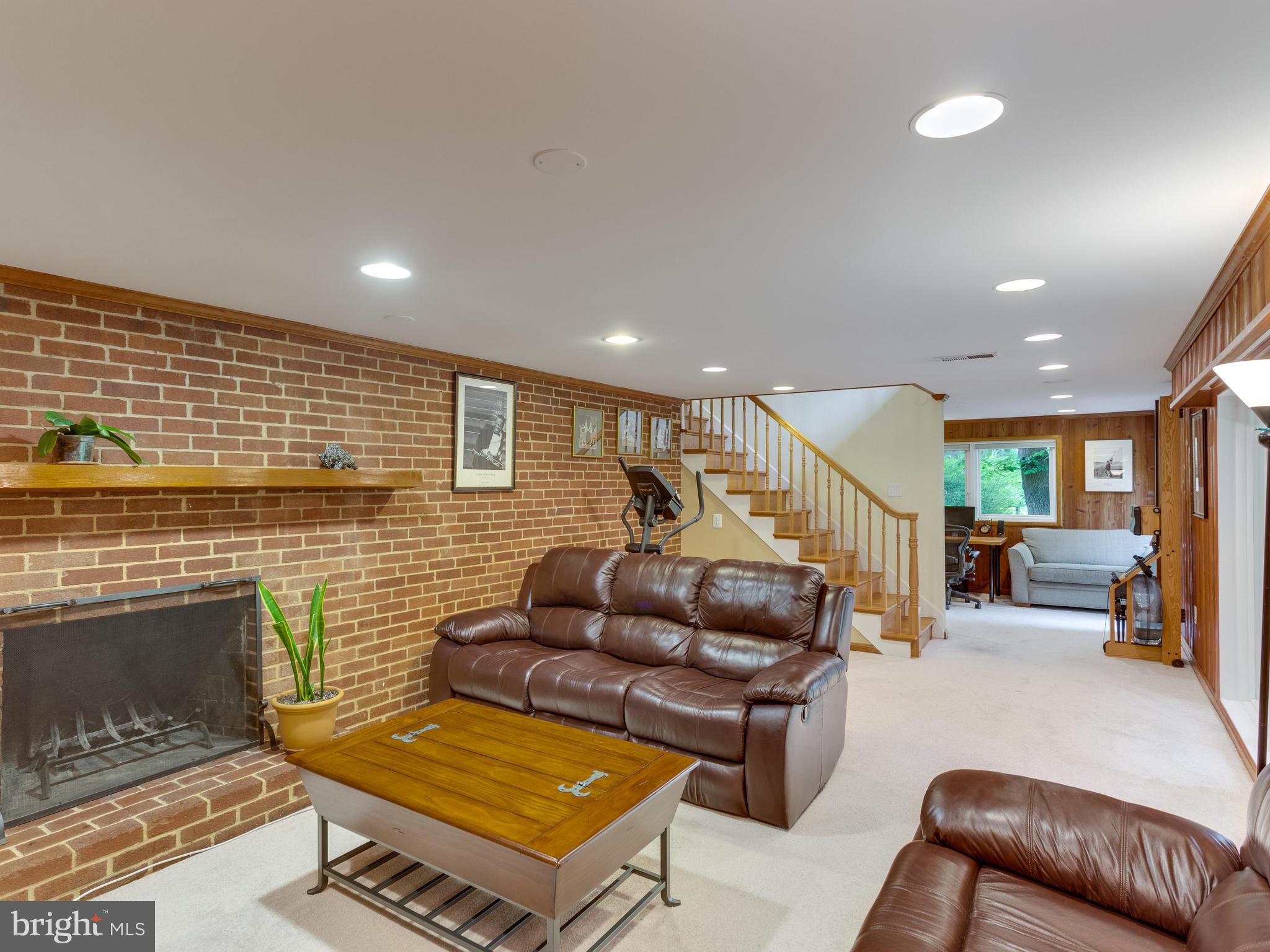 DOWDEN TERRACE - Residential