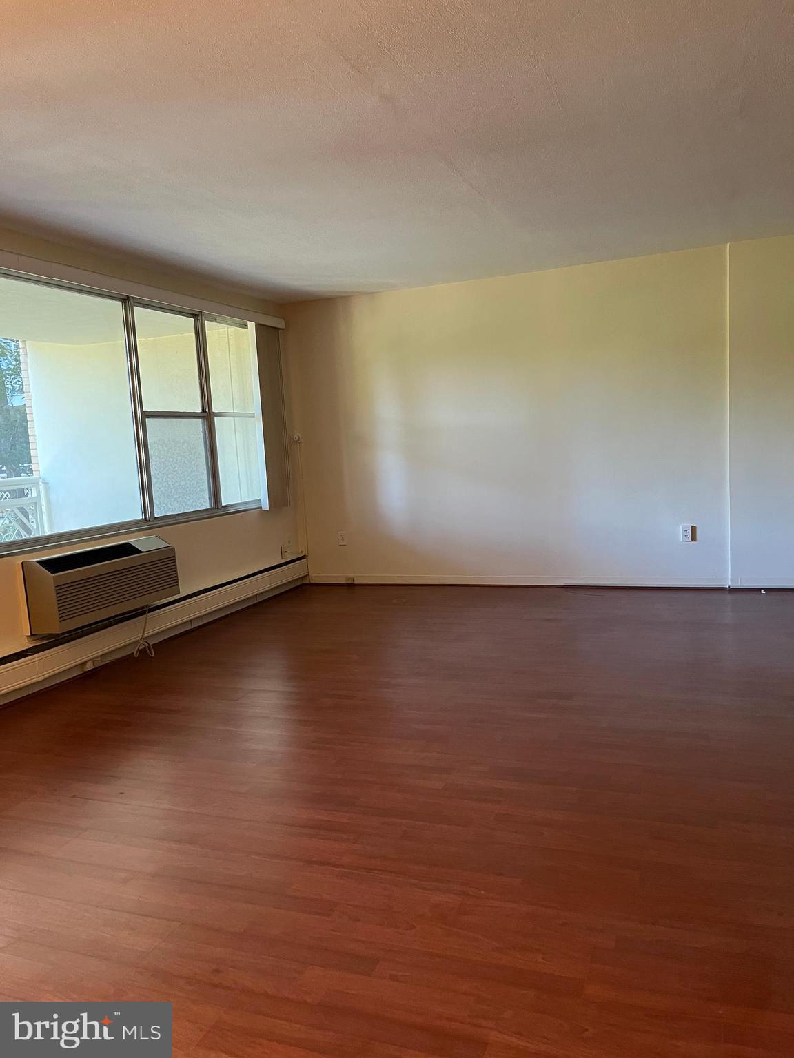 ELKINS PARK - Residential