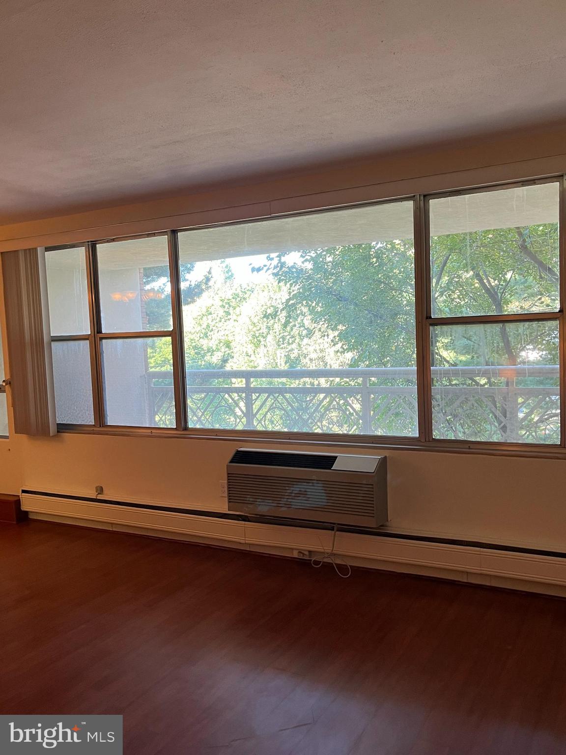 ELKINS PARK - Residential