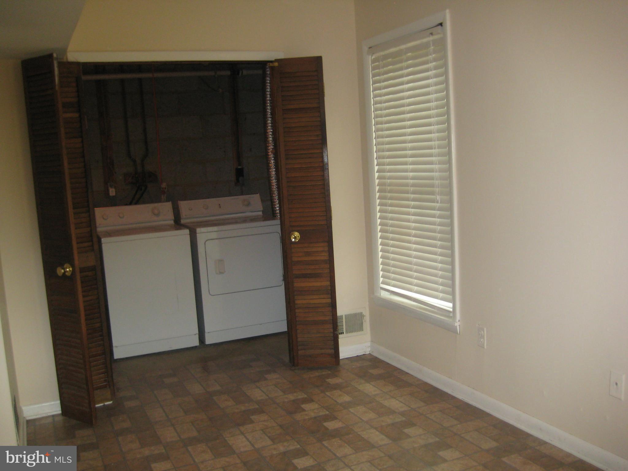 PLEASANT FIELDS - Residential Lease