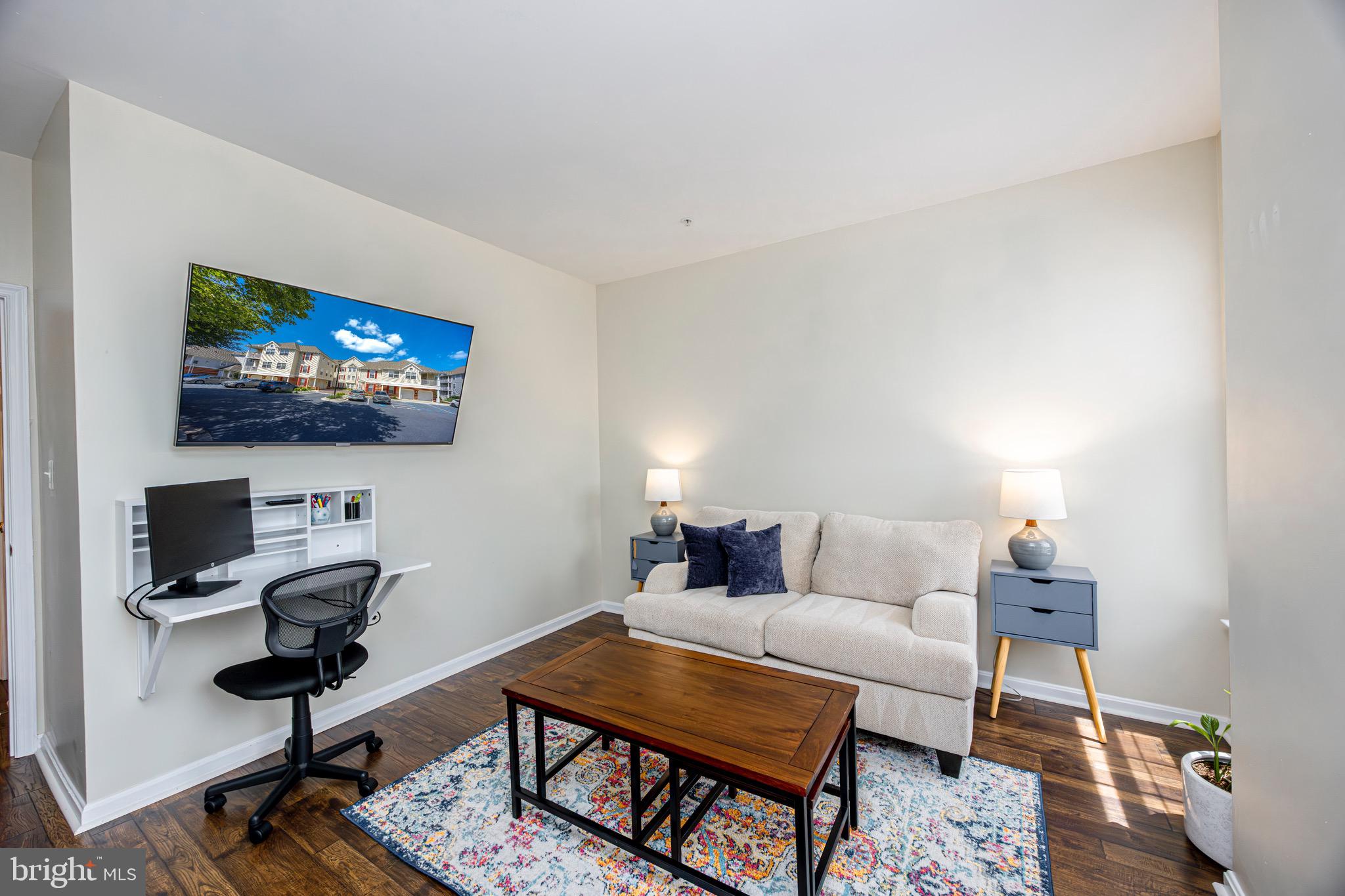 HOLLINGTON - Residential