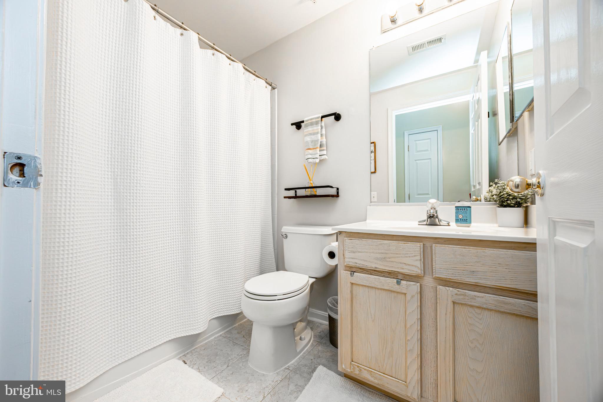 HOLLINGTON - Residential