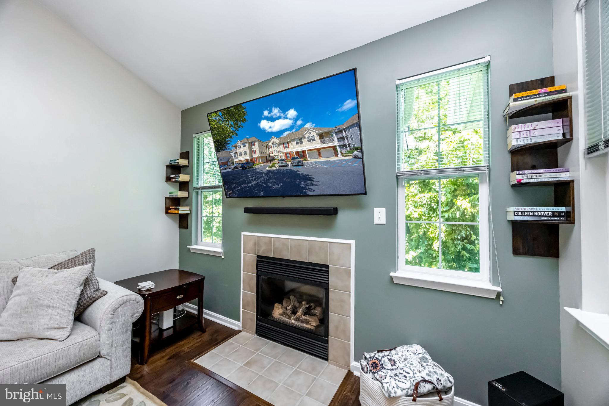 HOLLINGTON - Residential