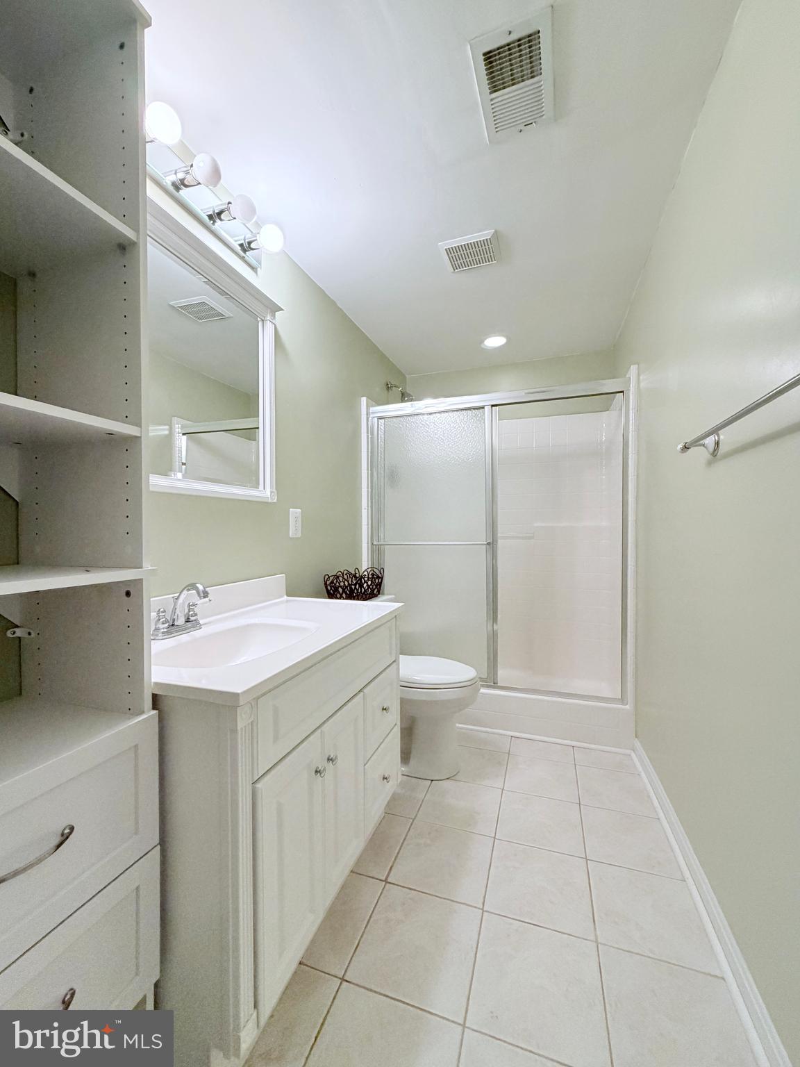 KINGS GRANT LA PLATA - Residential