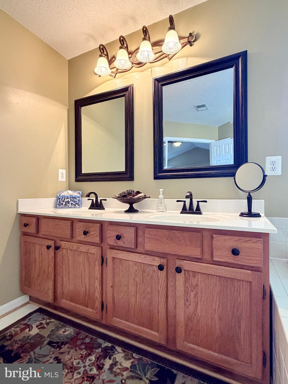 KINGS GRANT LA PLATA - Residential