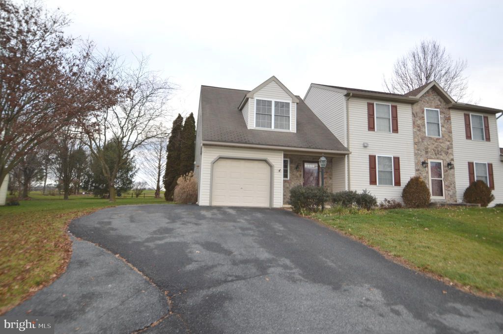 Photo of 304 Clay Road, Lititz, PA 17543 (MLS # PALA2045144)