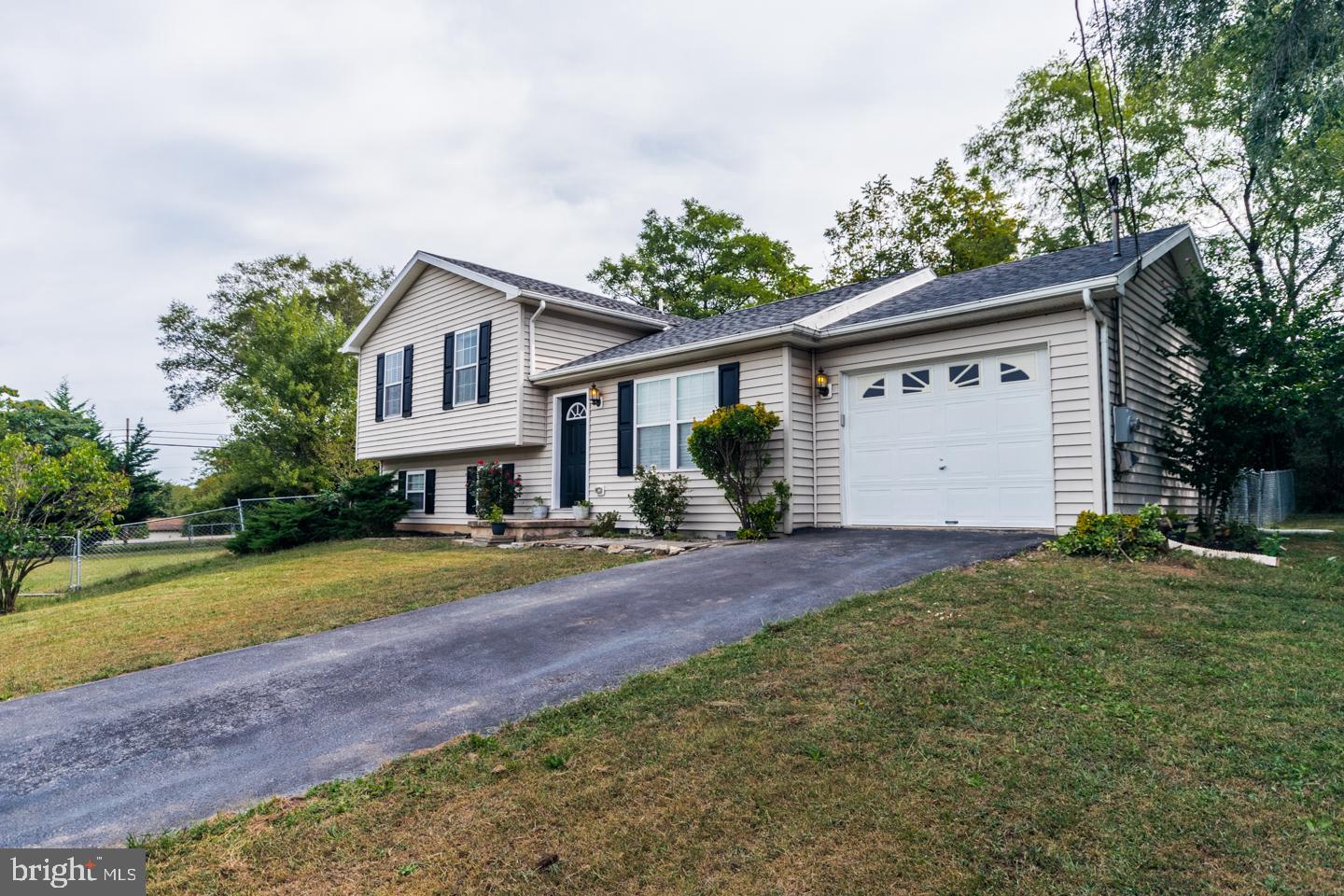 PIKESIDE MEADOWS - Residential