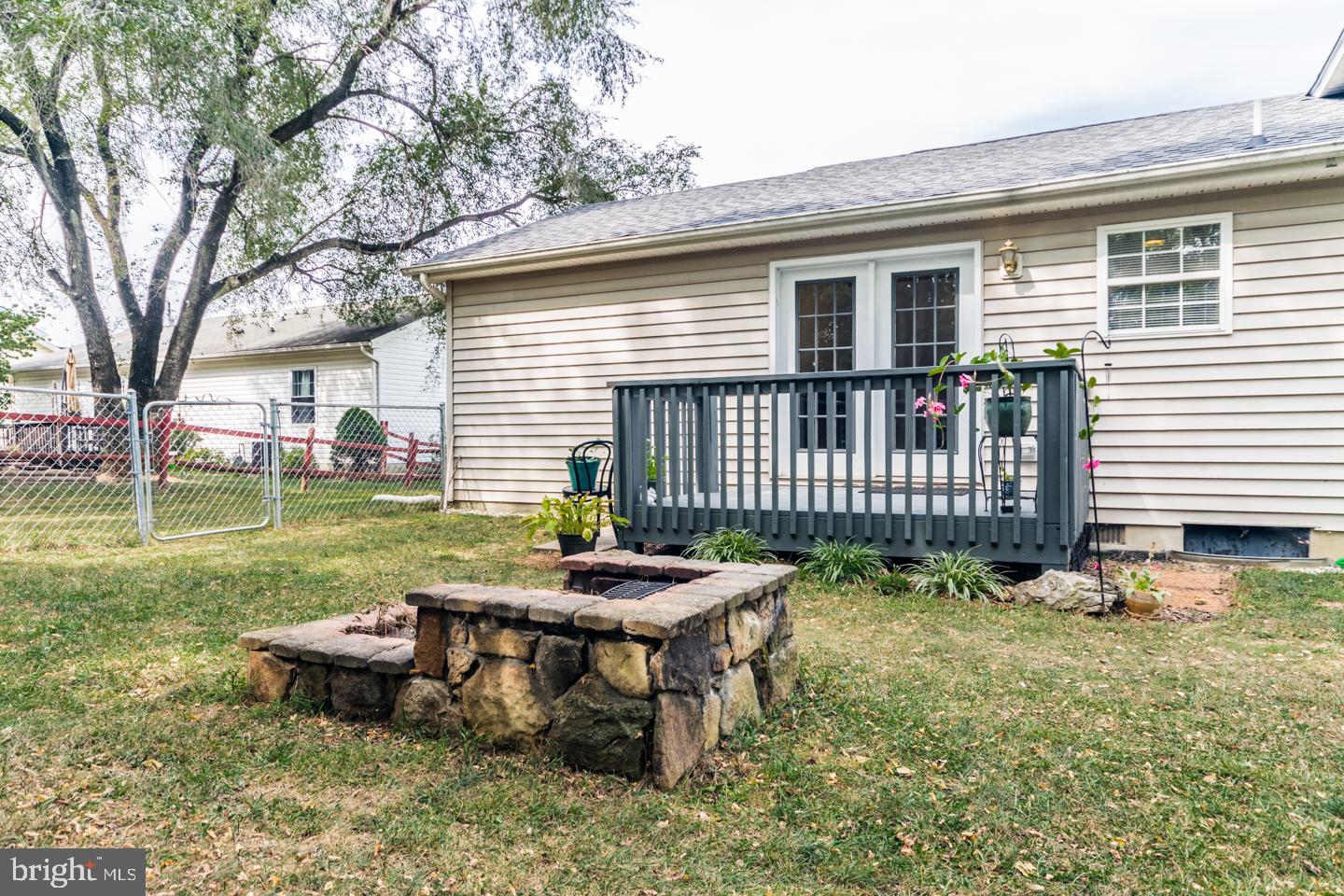 PIKESIDE MEADOWS - Residential