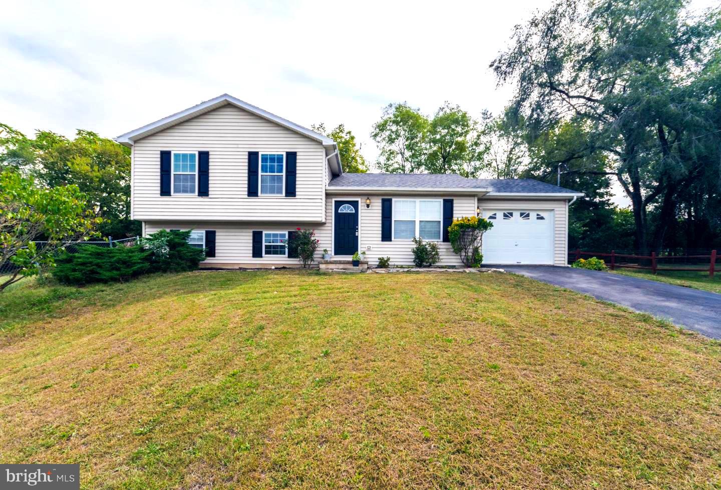 PIKESIDE MEADOWS - Residential