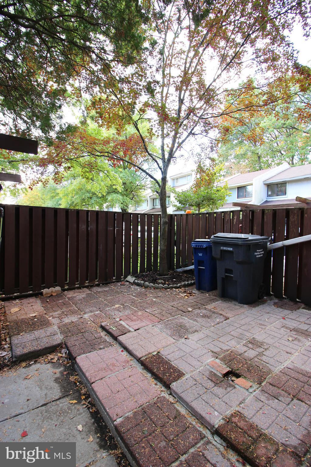 RESTON - Residential Lease