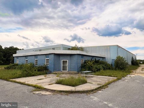 Photo of 5 Canale Drive, EGG HARBOR TWP, NJ 08234 (MLS # NJAC2020392)