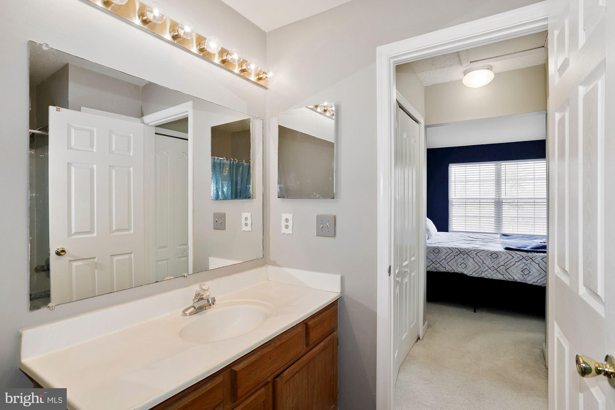 GLENSFORD CONDO - Residential