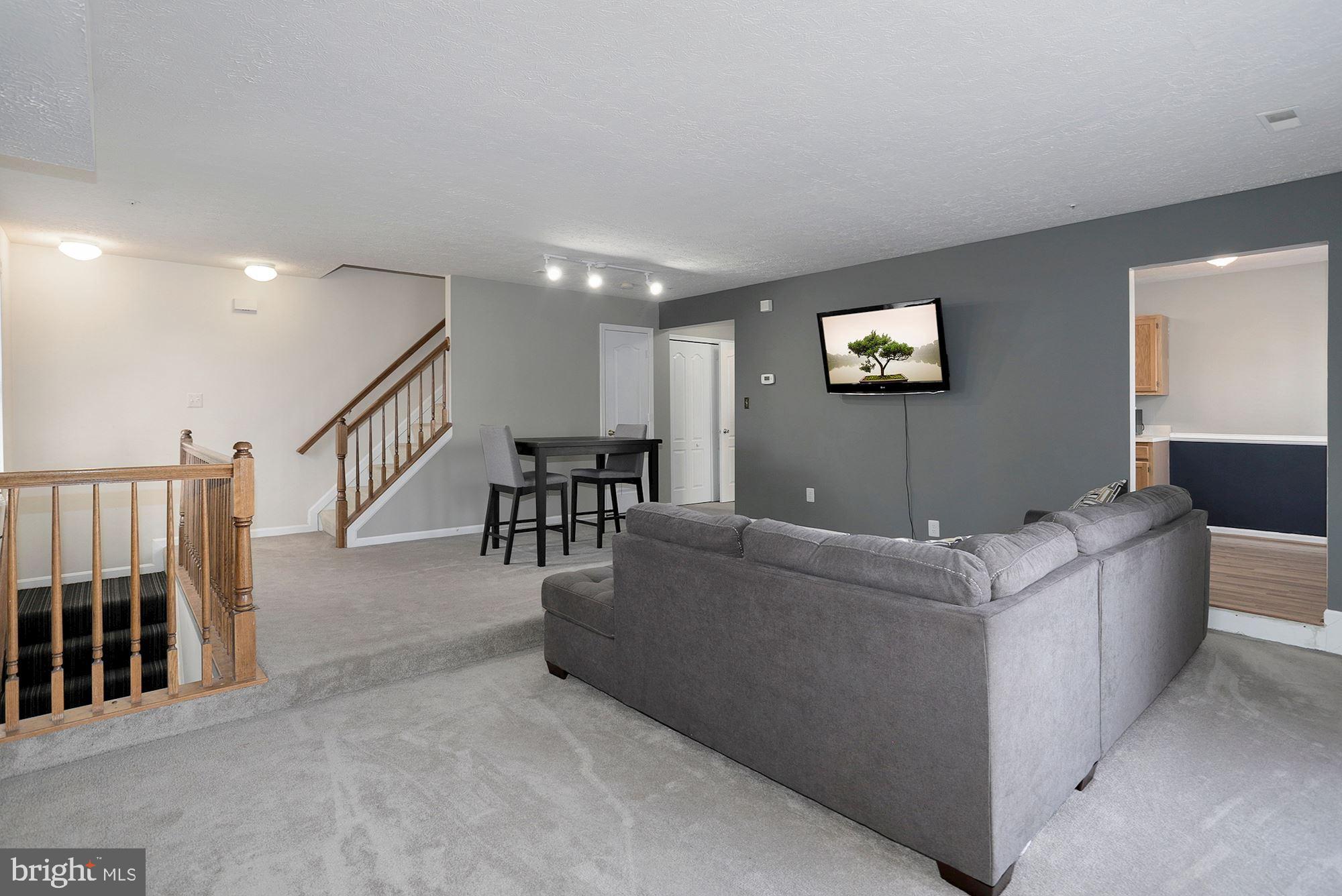GLENSFORD CONDO - Residential