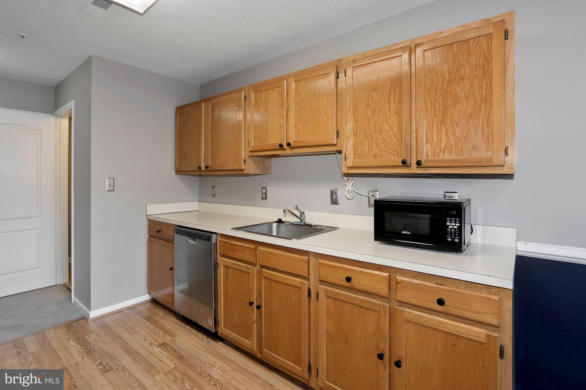 GLENSFORD CONDO - Residential