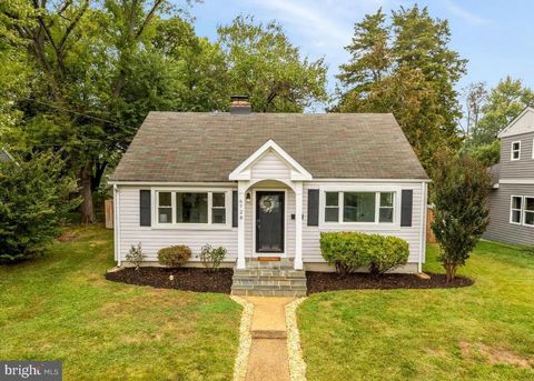 6728 BARRETT ROAD FALLS CHURCH VA 22042