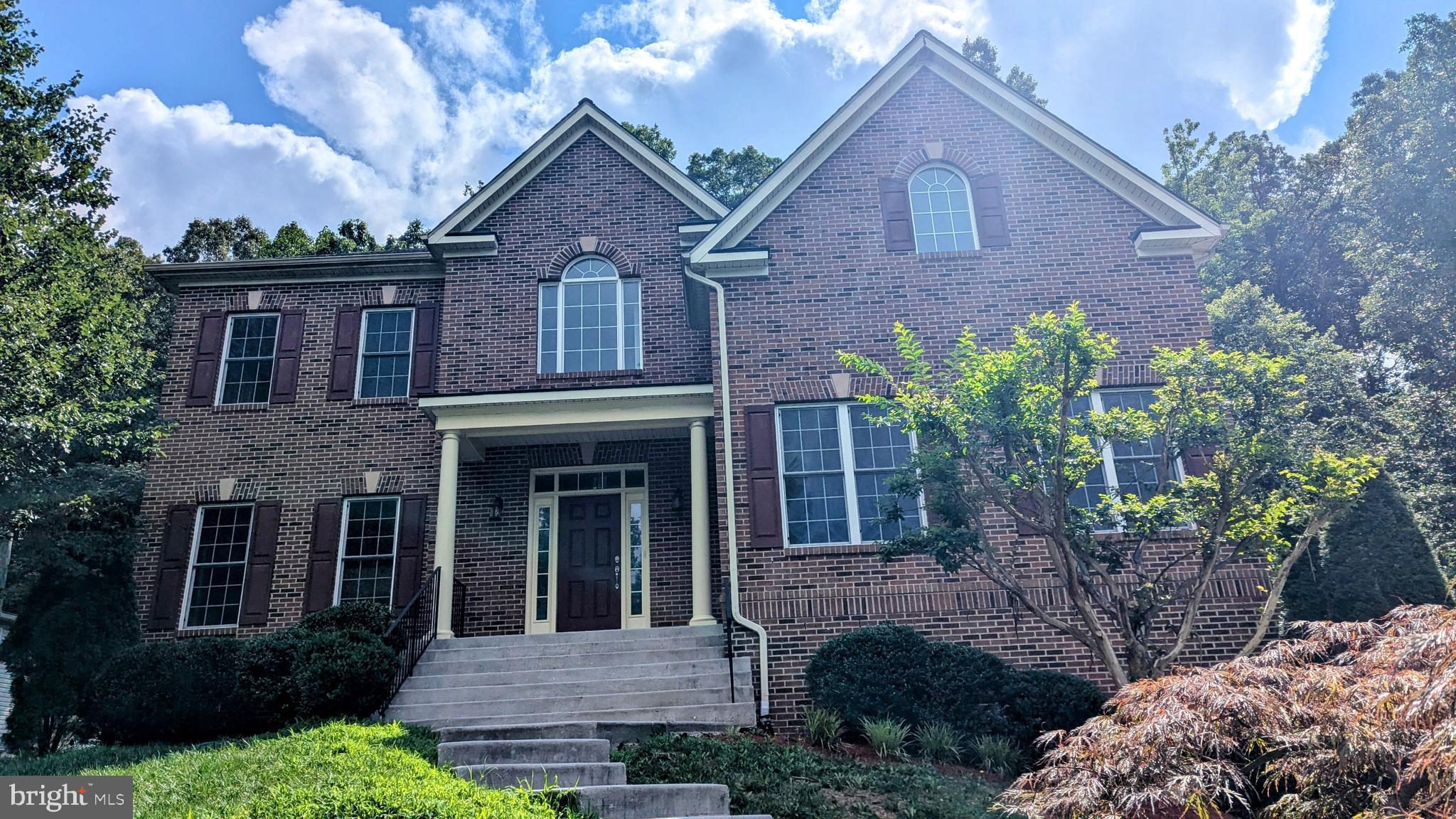 7119 BARRY ROAD