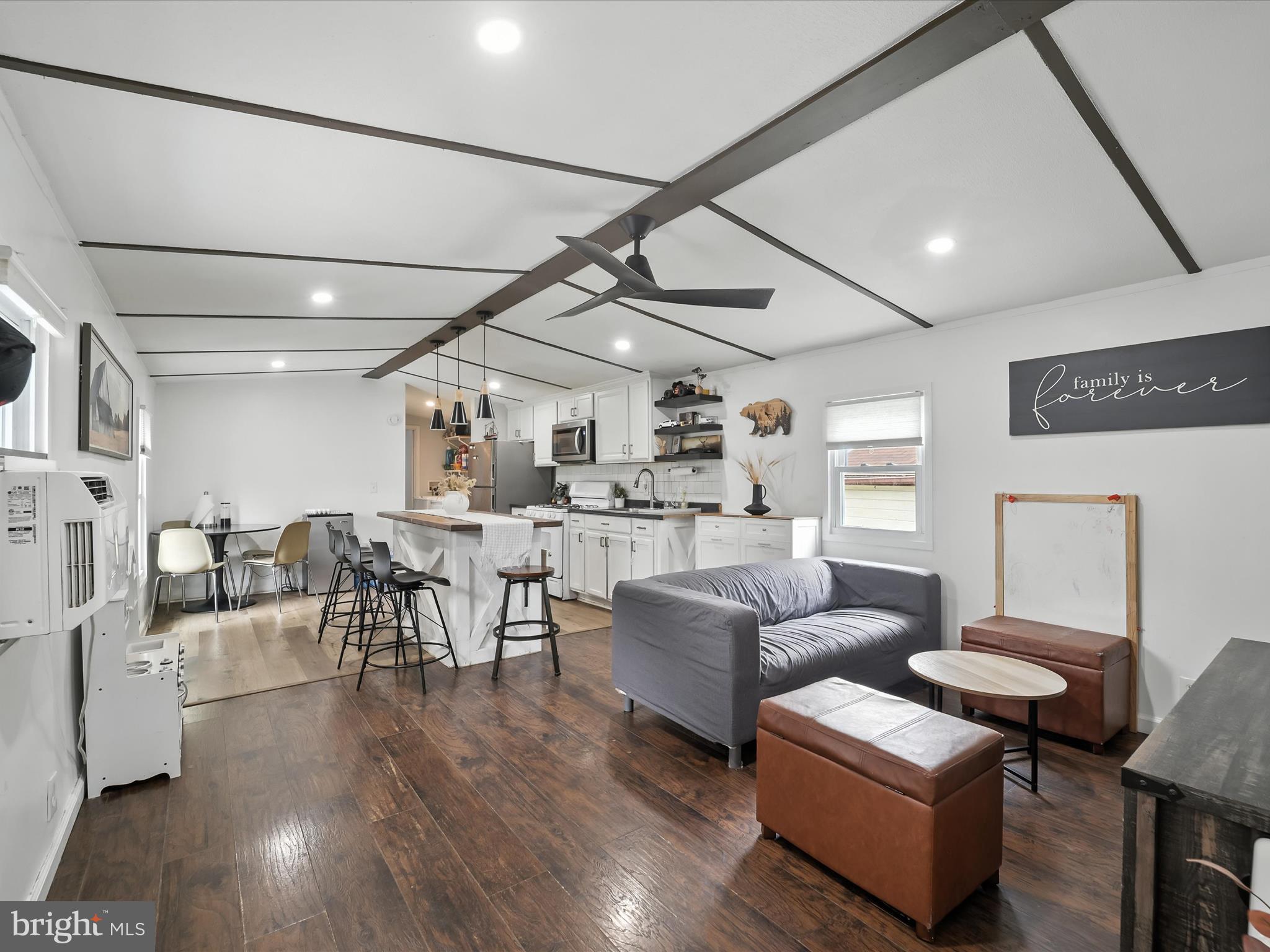 PATUXENT MOBILE ESTATES - Residential