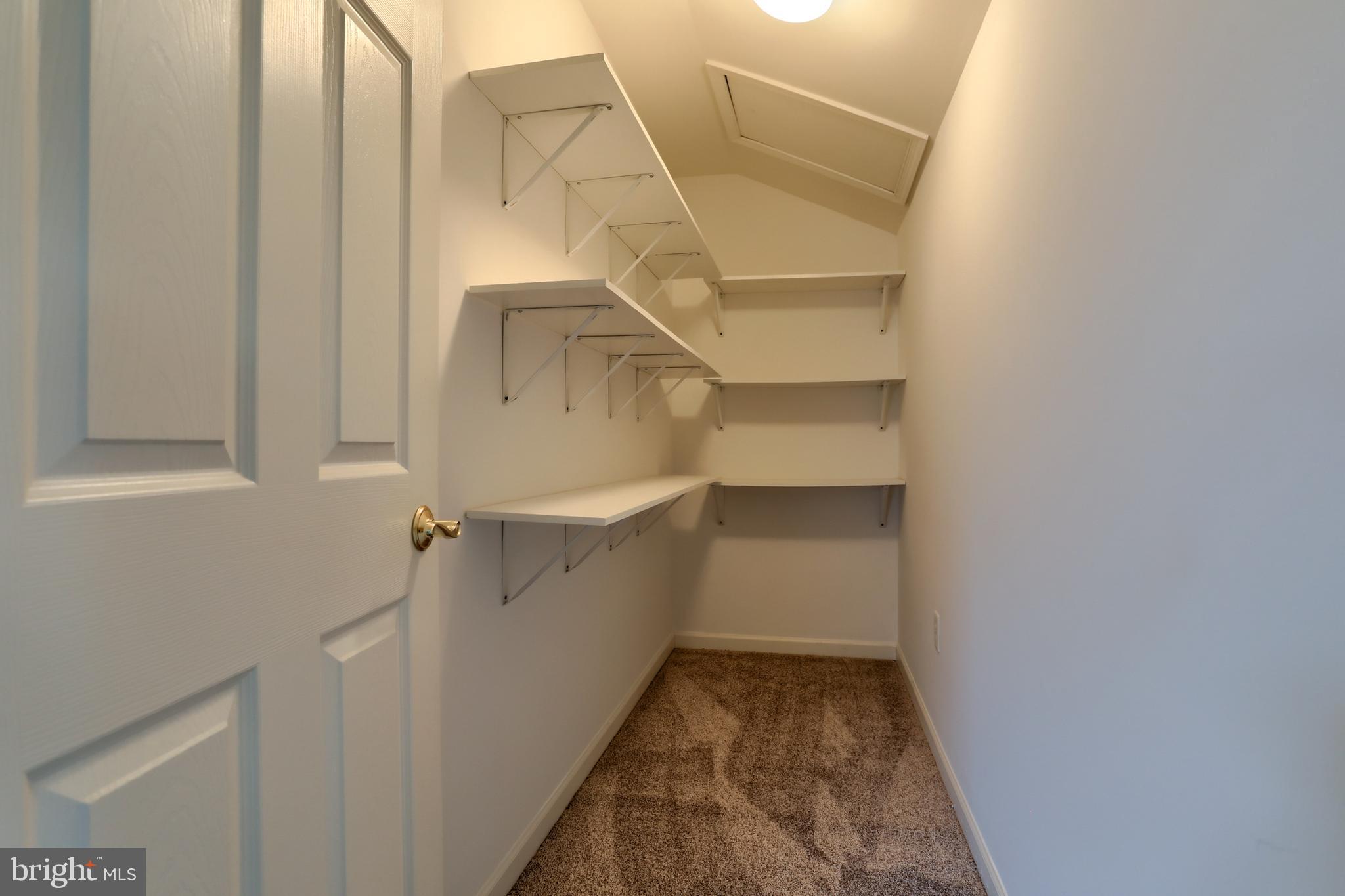 BRYNFIELD - Residential