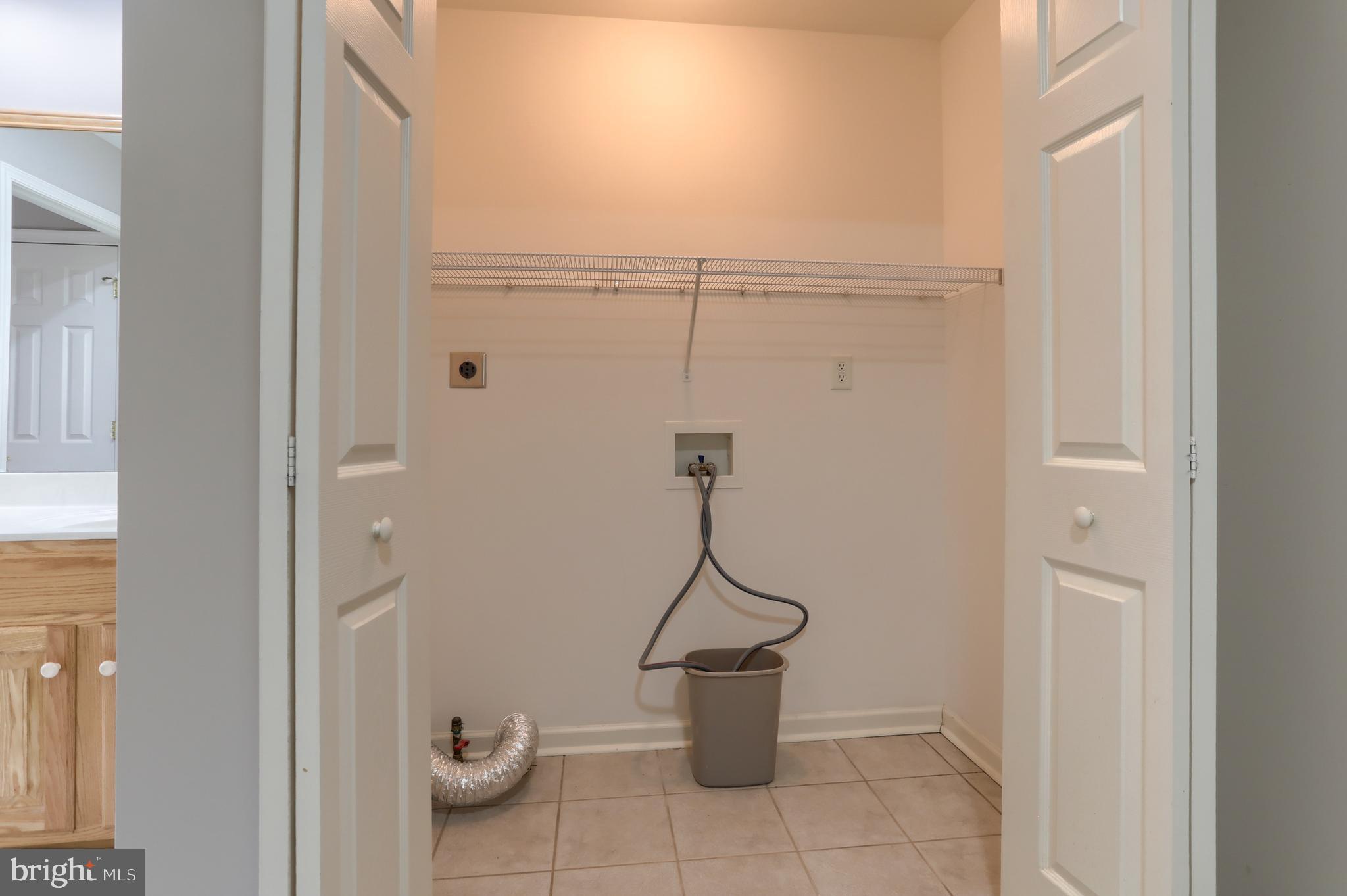 BRYNFIELD - Residential