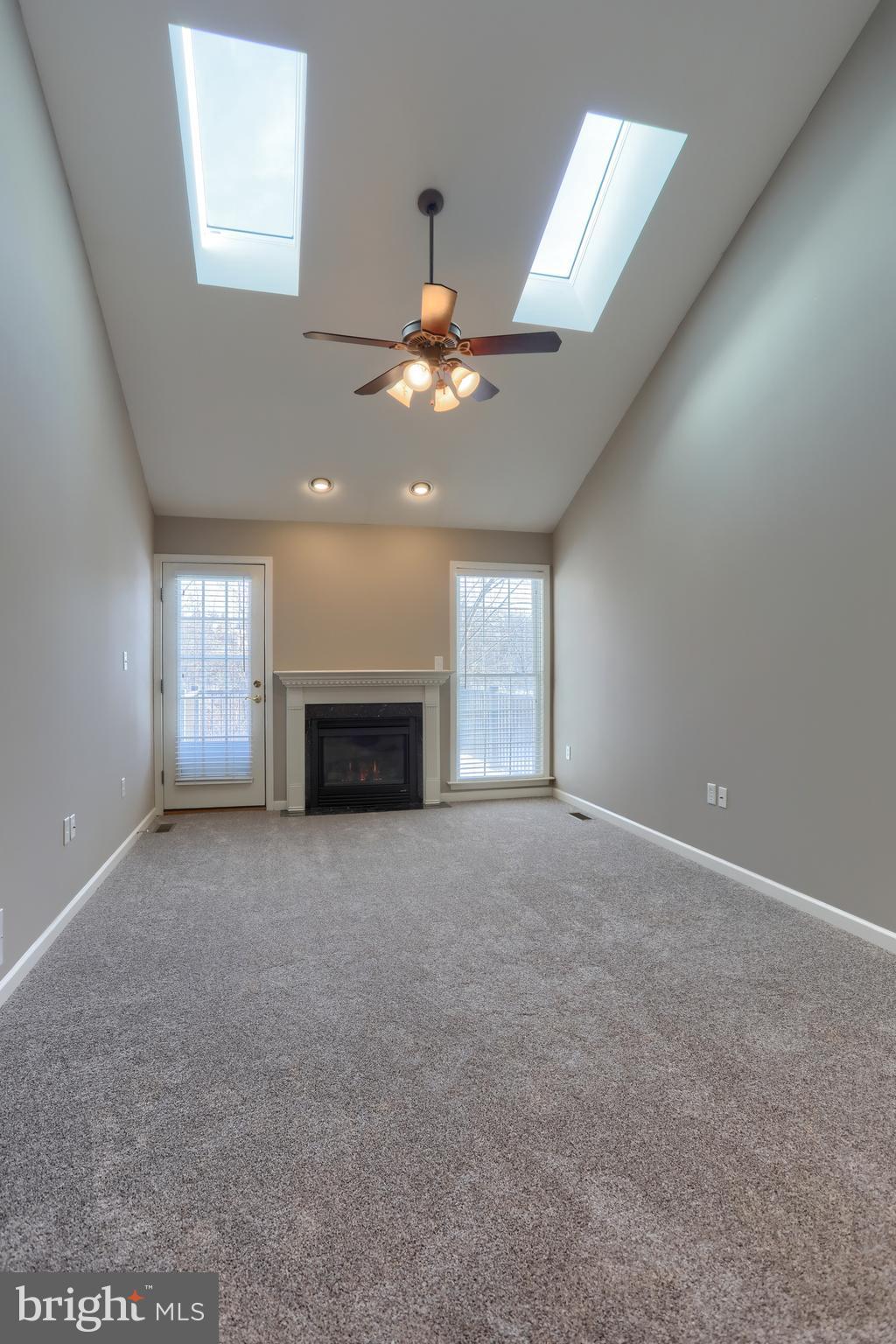 BRYNFIELD - Residential