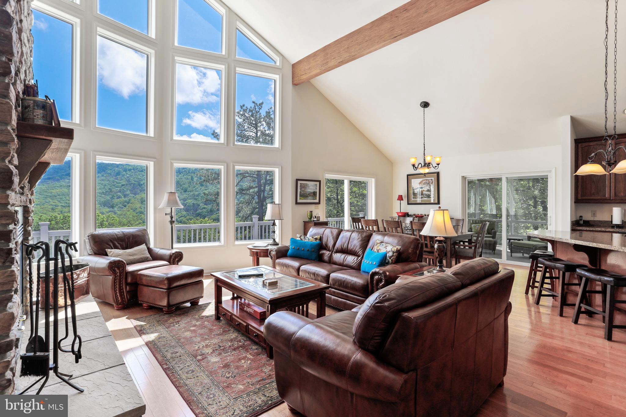 THE WOODS - Residential