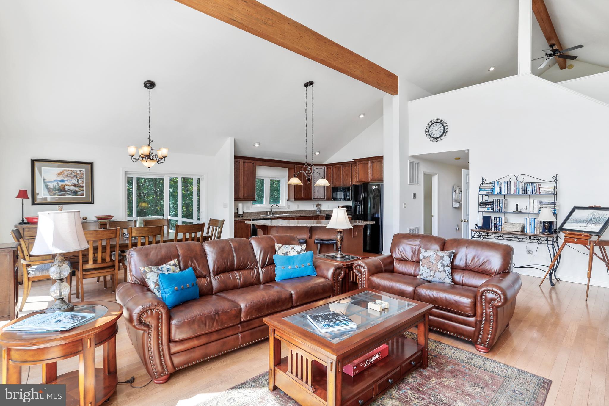 THE WOODS - Residential