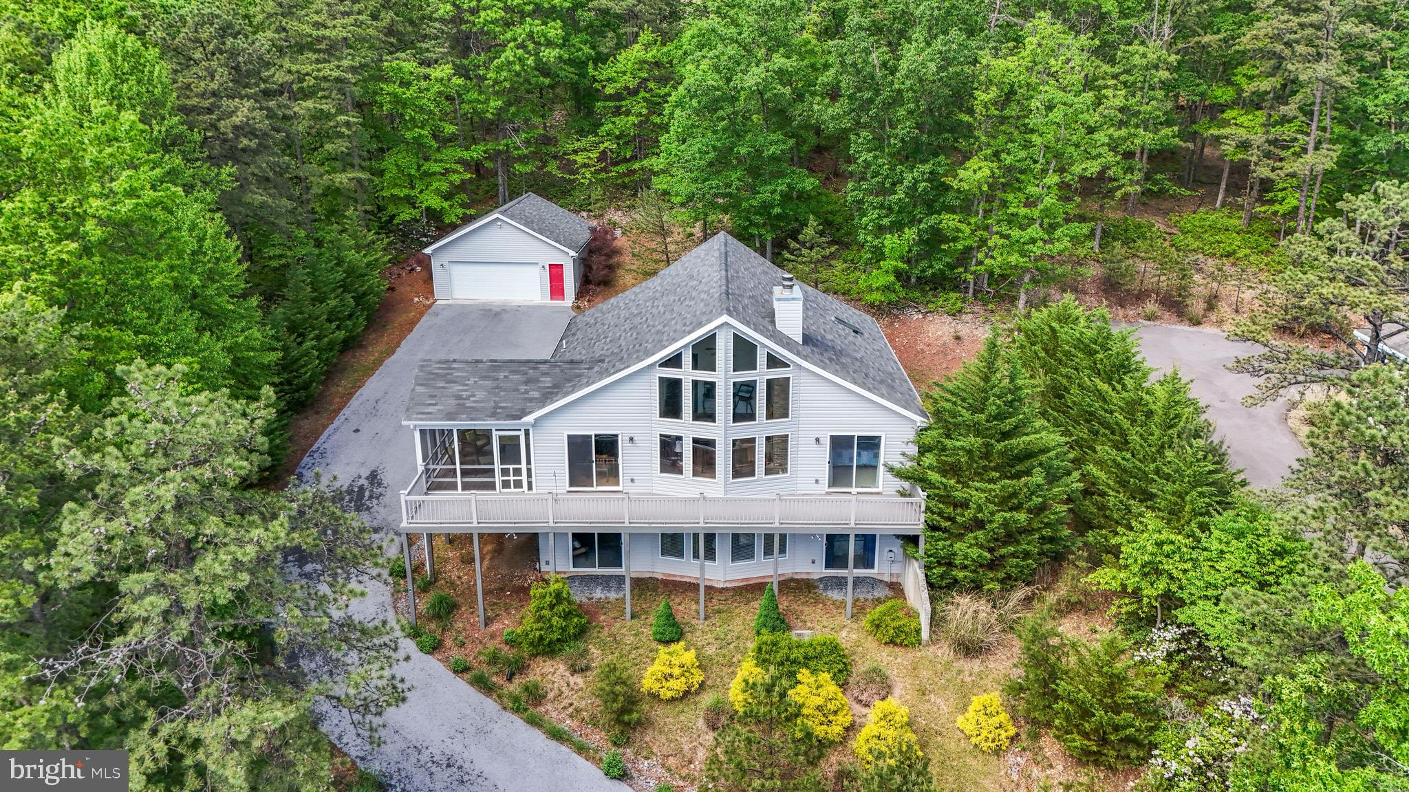 THE WOODS - Residential