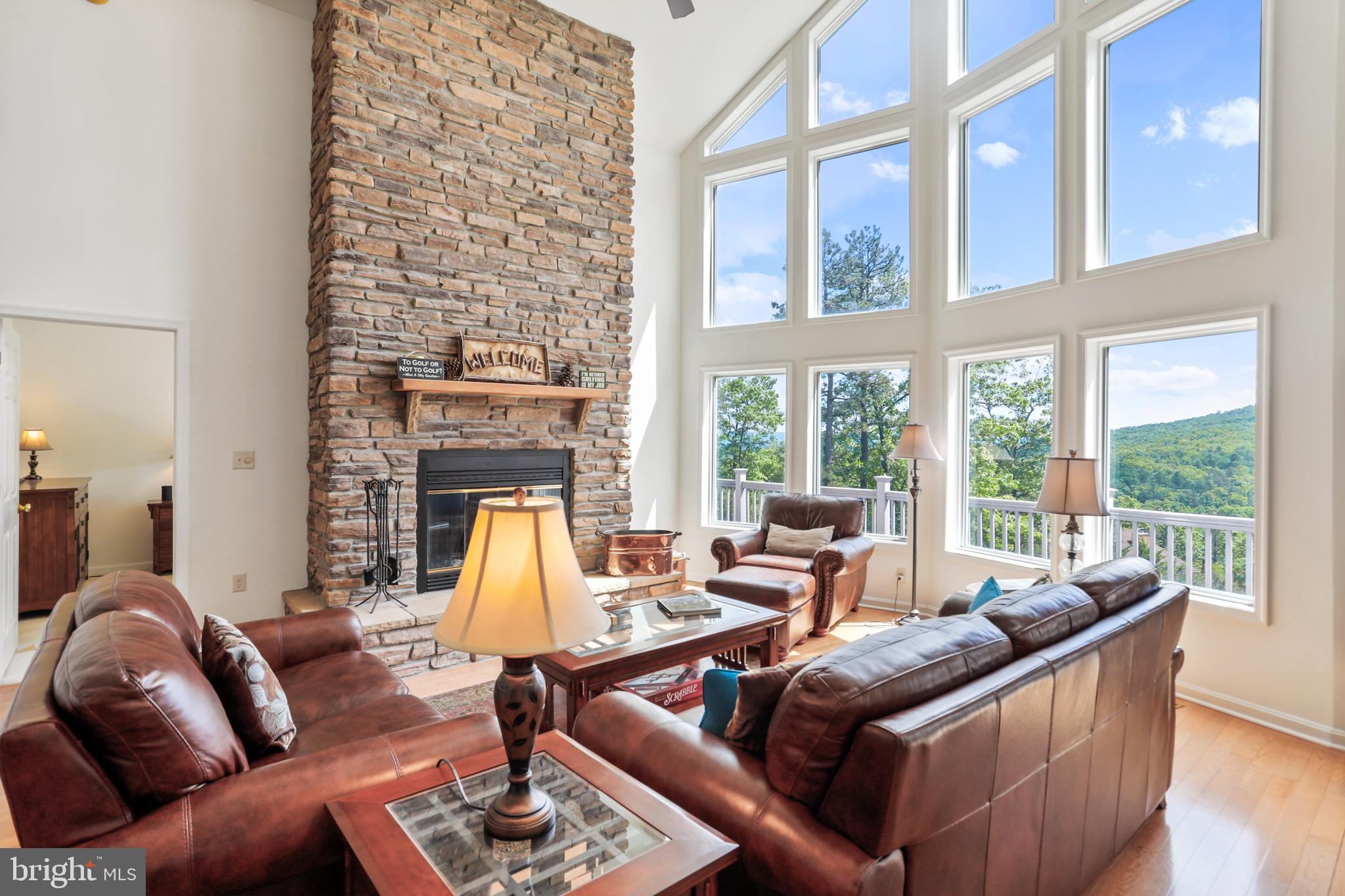 THE WOODS - Residential