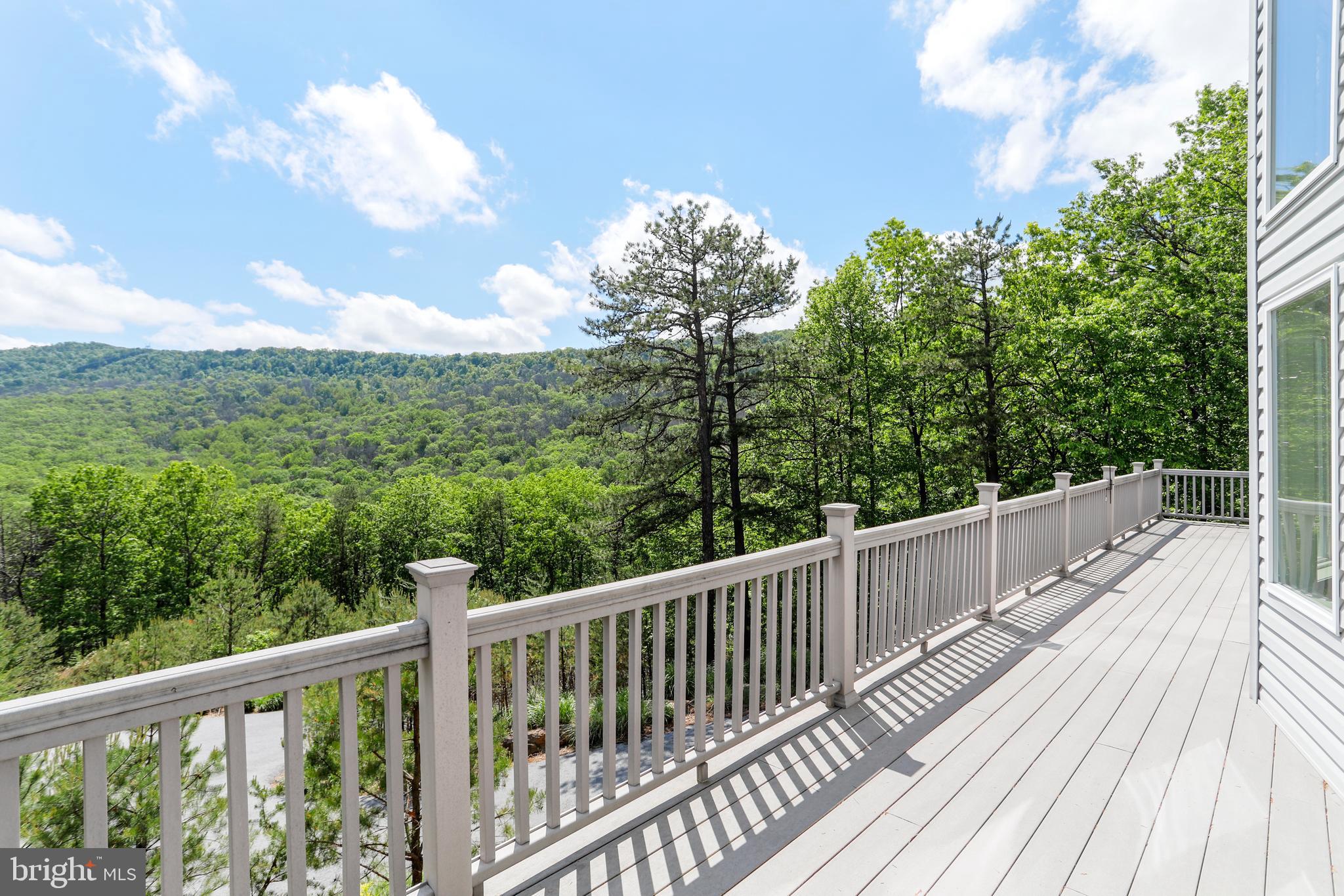 THE WOODS - Residential