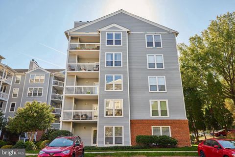 3178 SUMMIT SQUARE DRIVE 3-A2 OAKTON VA 22124