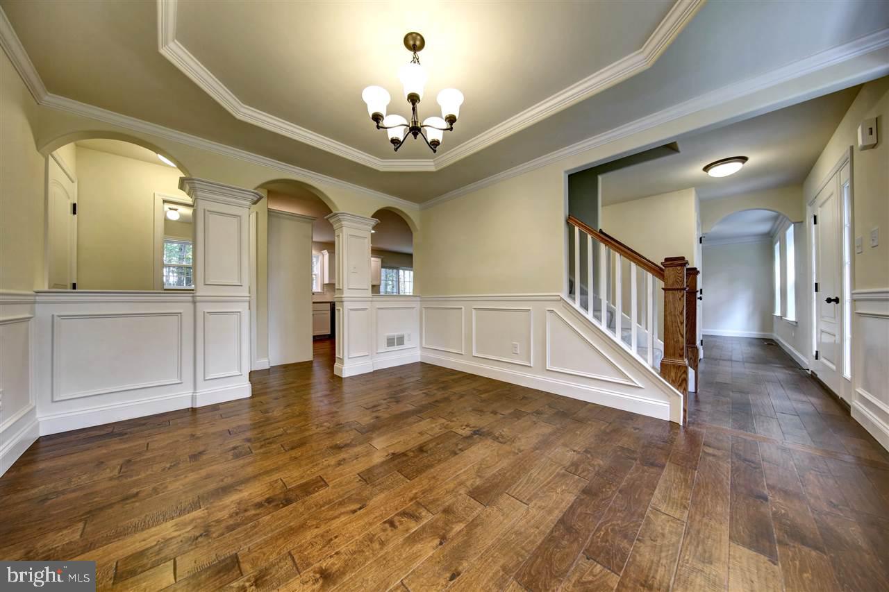 SHERWOOD FOREST - Residential